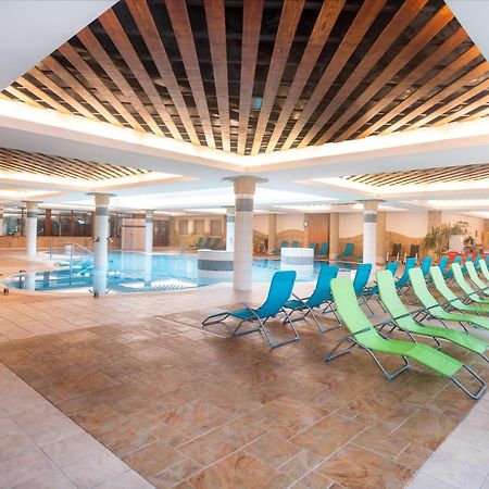 Aquarell Hotel Cegléd Eksteriør bilde